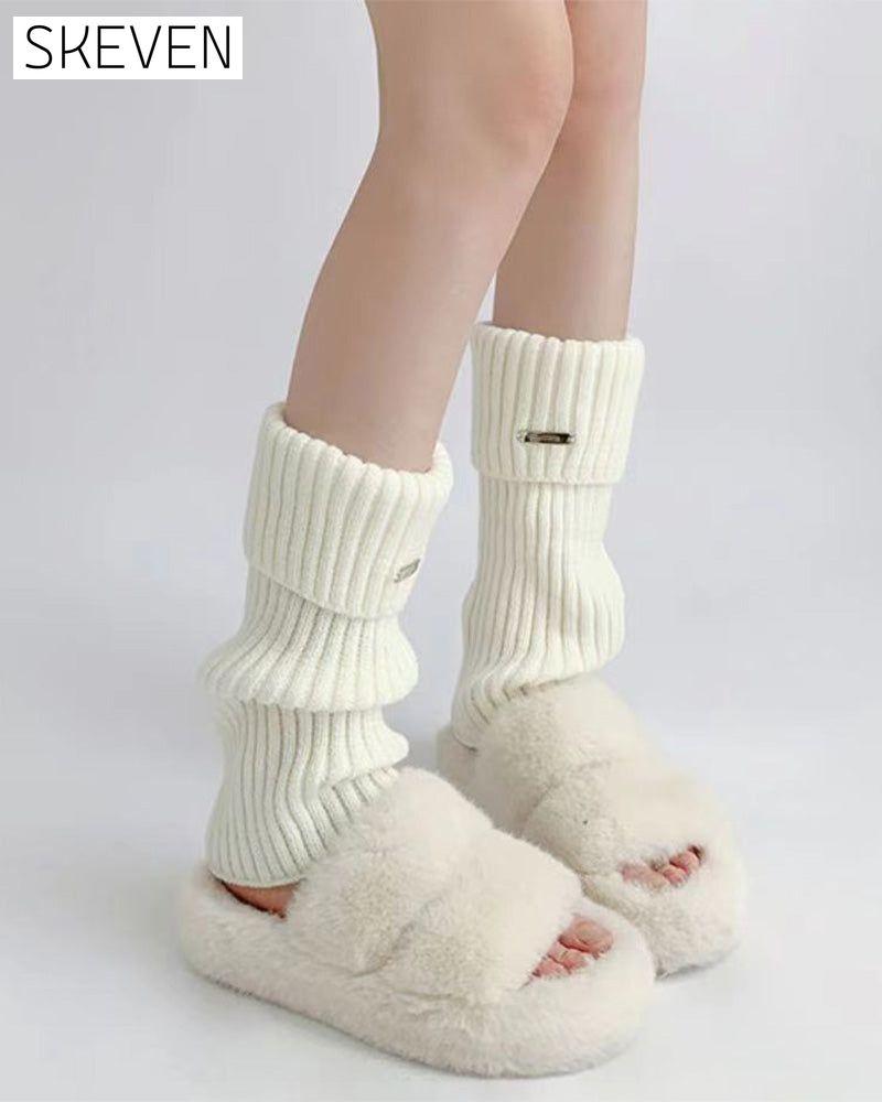 Schlichte Beinstulpen mit Metall-Etikett für Damen, minimalistische Damenmode 