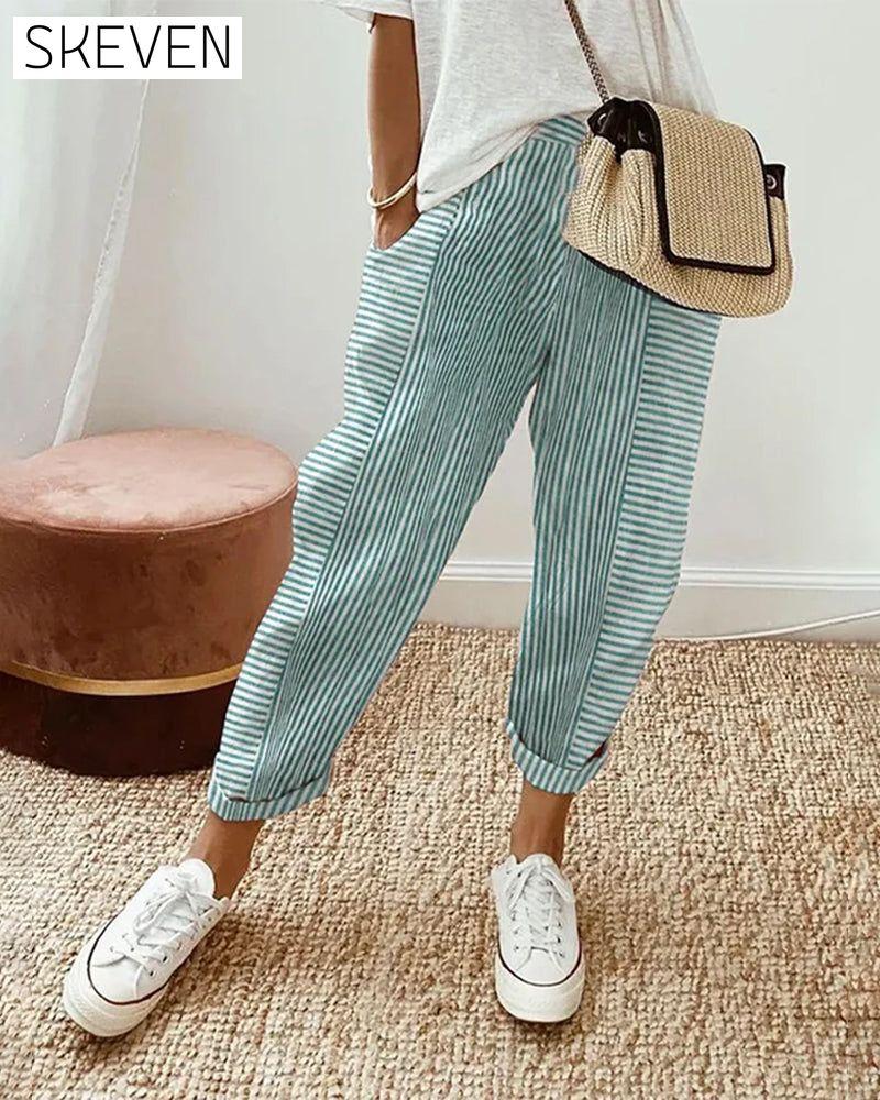 Lässige Hose mit Streifenmuster und Taschen