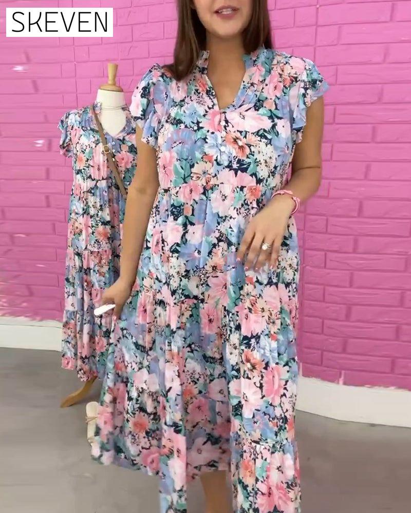 Lässiges Kurzarmkleid mit Blumenmuster und V-Ausschnitt
