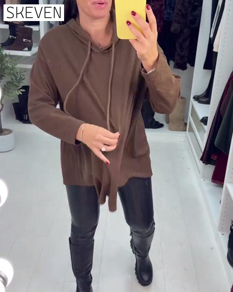 Sweat à capuche à manches longues, coupe asymétrique et ample, couleur unie