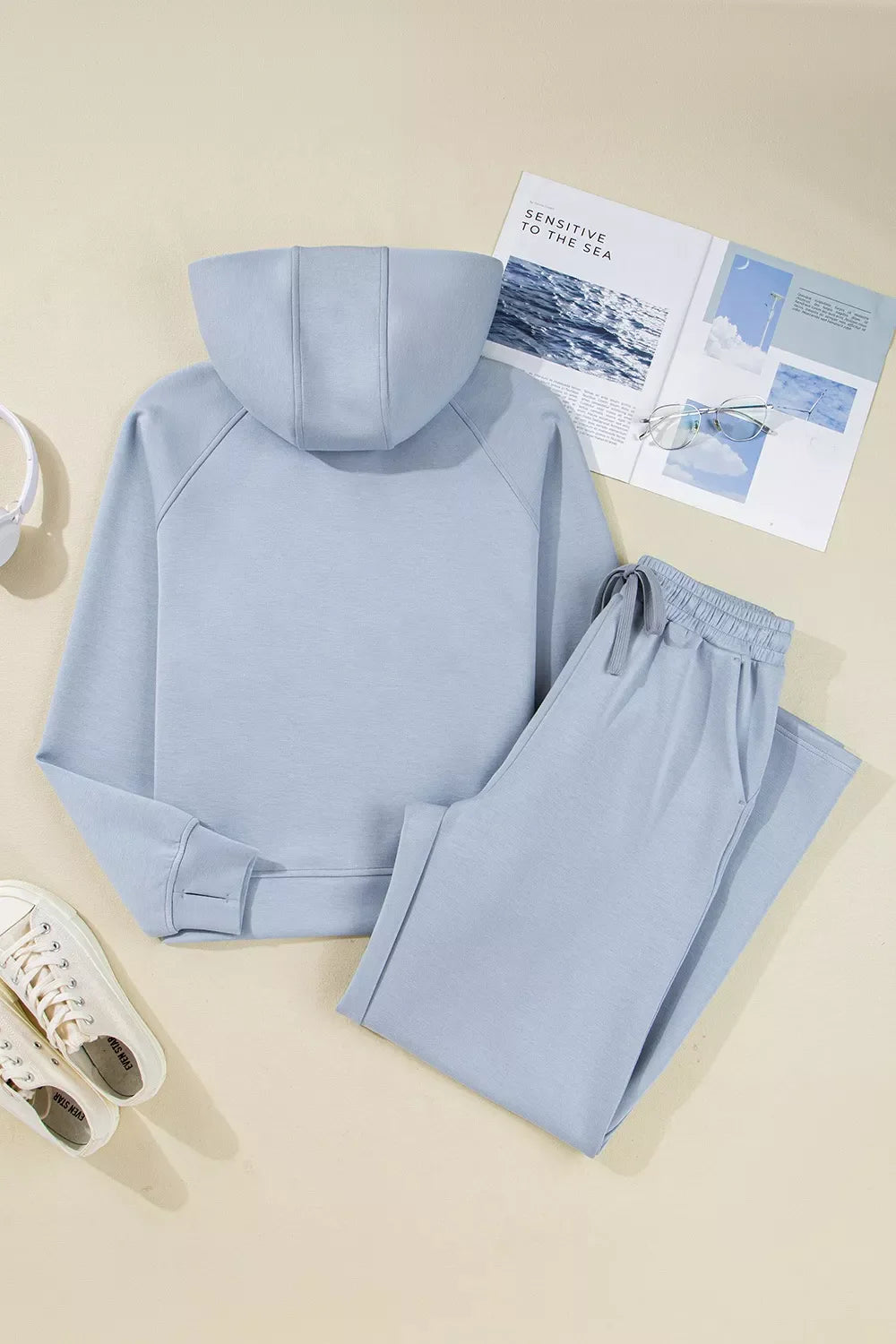 Hoodie und Hose (2-teiliges Outfit) mit halbem Reißverschluss und Daumenlöchern an den Ärmeln