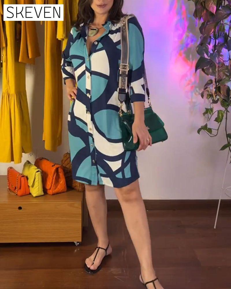 Long-sleeved buttoned printed dress