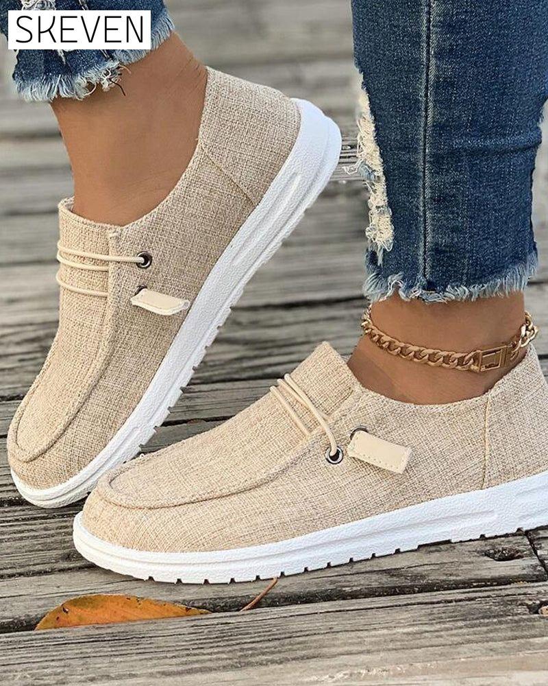 Lässige, einfarbige Slipper