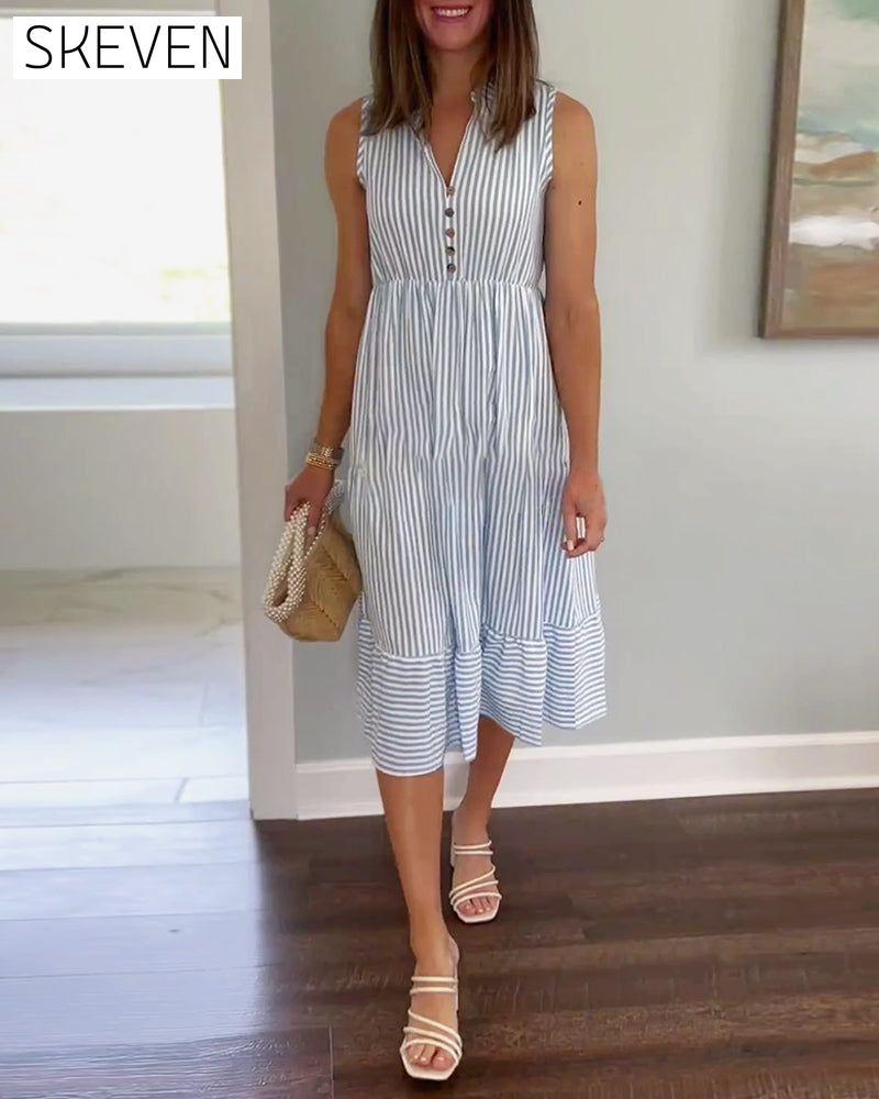 Ärmelloses Kleid mit Nadelstreifenmuster und Knöpfen