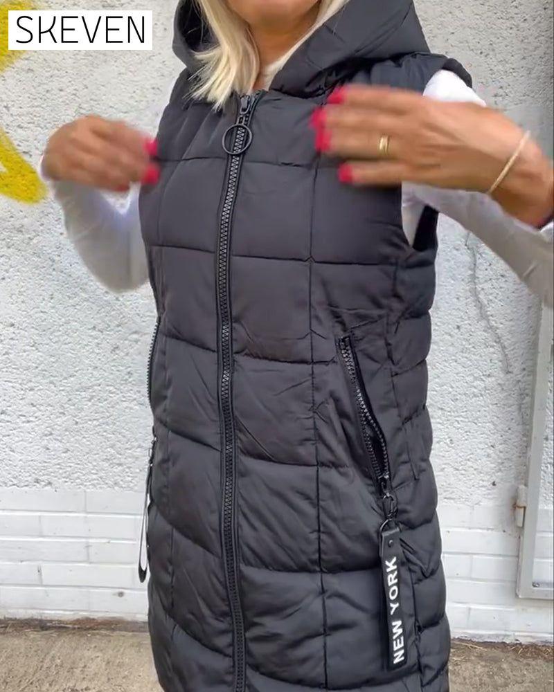 Ärmelloser, wattierter Mantel mit Kapuze und Reißverschluss
