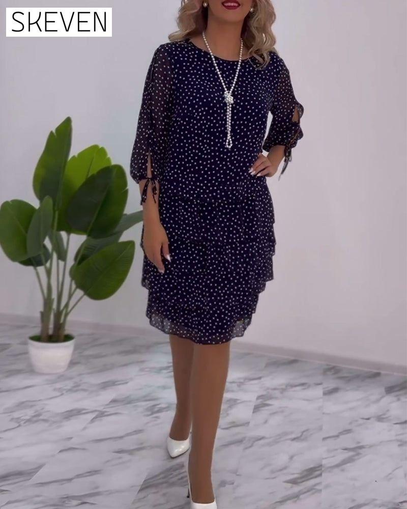 Elegantes, mehrlagiges Kleid mit Polka-Dot-Muster