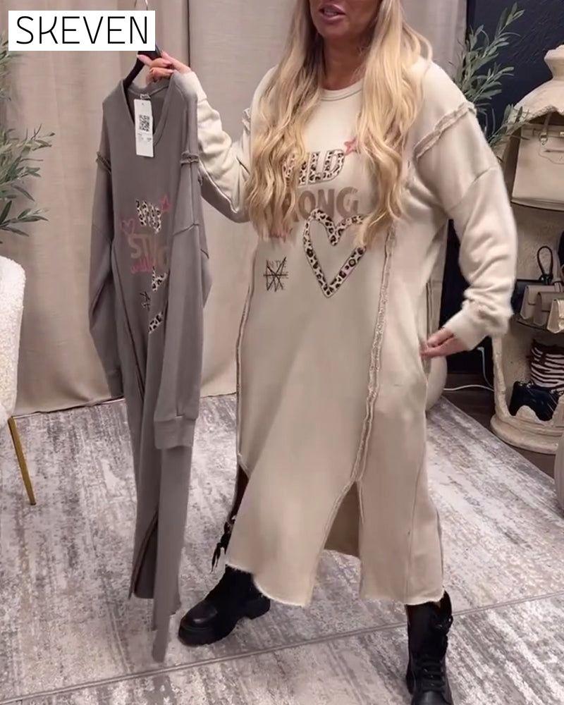 Langärmeliges, bedrucktes, locker sitzendes Kleid