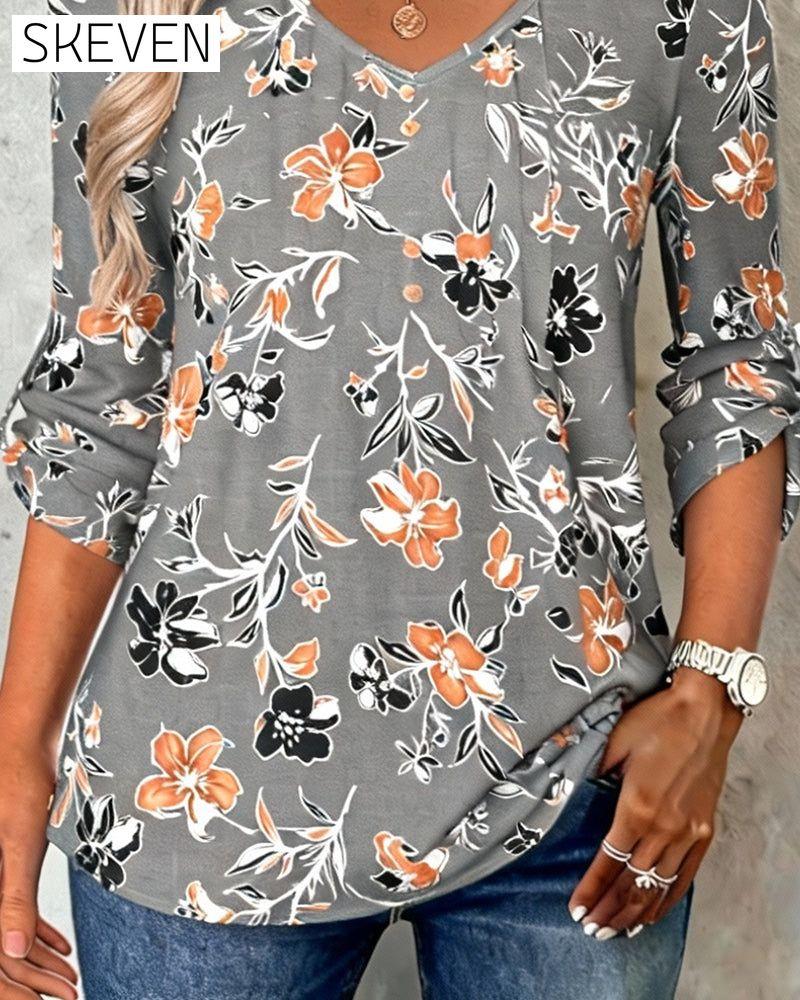 V-neck leaf print top