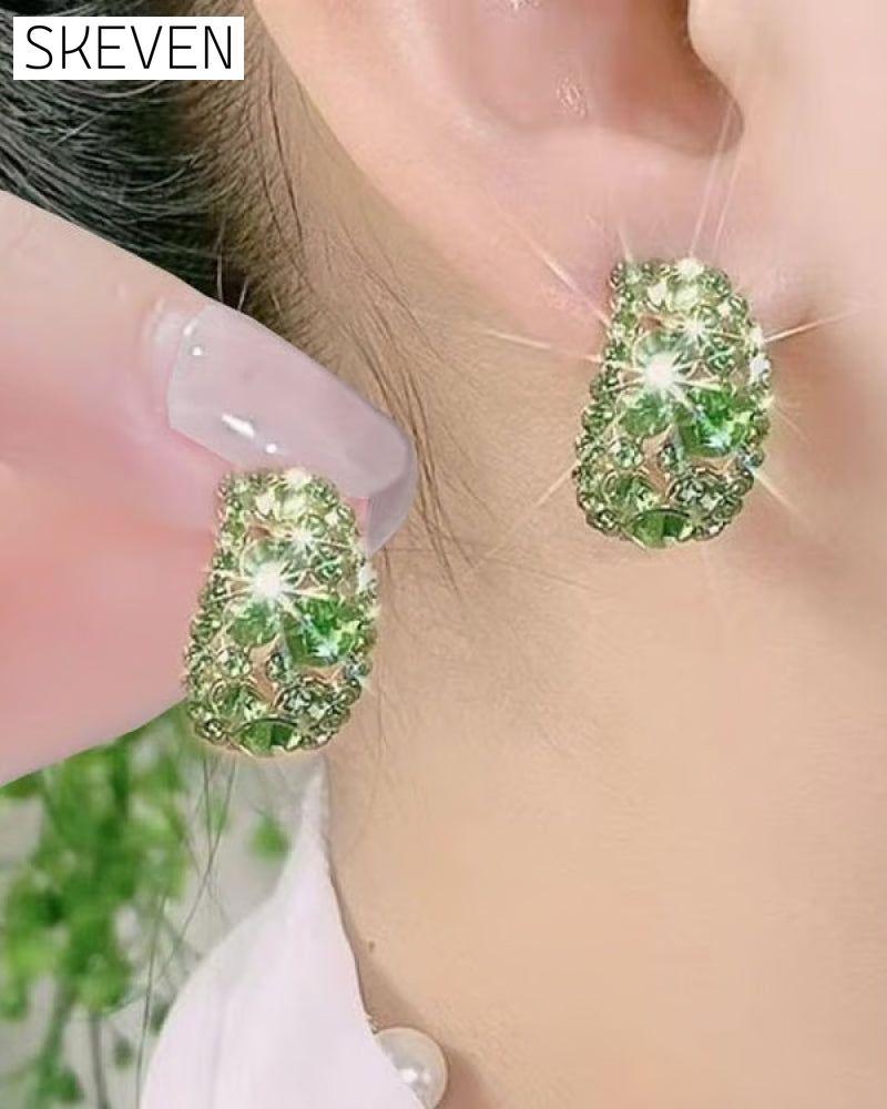Ohrringe mit im Labor hergestellten Diamanten