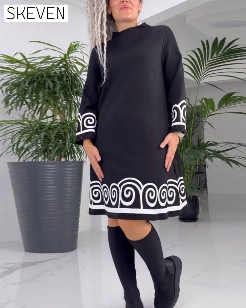 Langarmkleid mit Wellenmuster