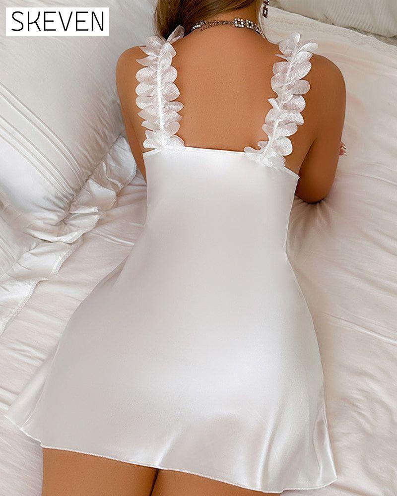 Satin-Nachthemd mit Blumenmuster und Trägern