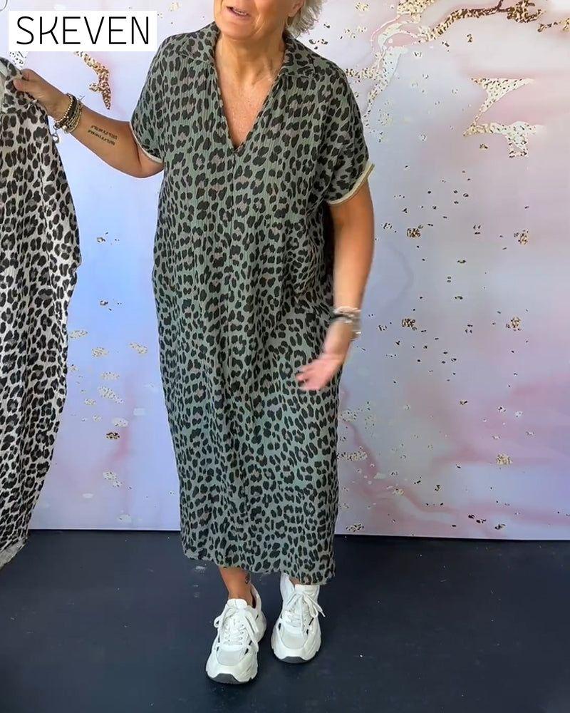 Leopardenmusterkleid mit V-Ausschnitt und kurzen Ärmeln 