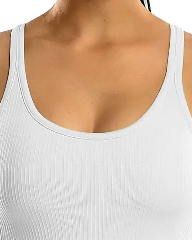 Built-in bra racerback tank top