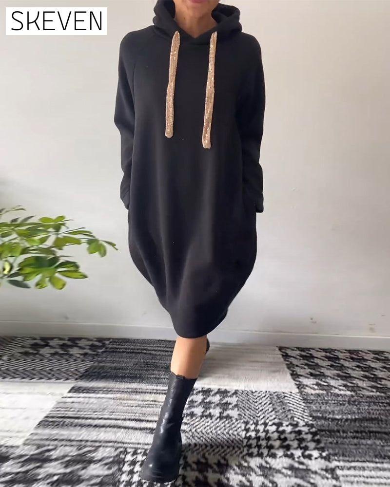 einfarbiges, lässiges Kapuzenkleid