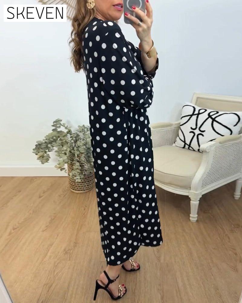 Robe ample à pois et col en V