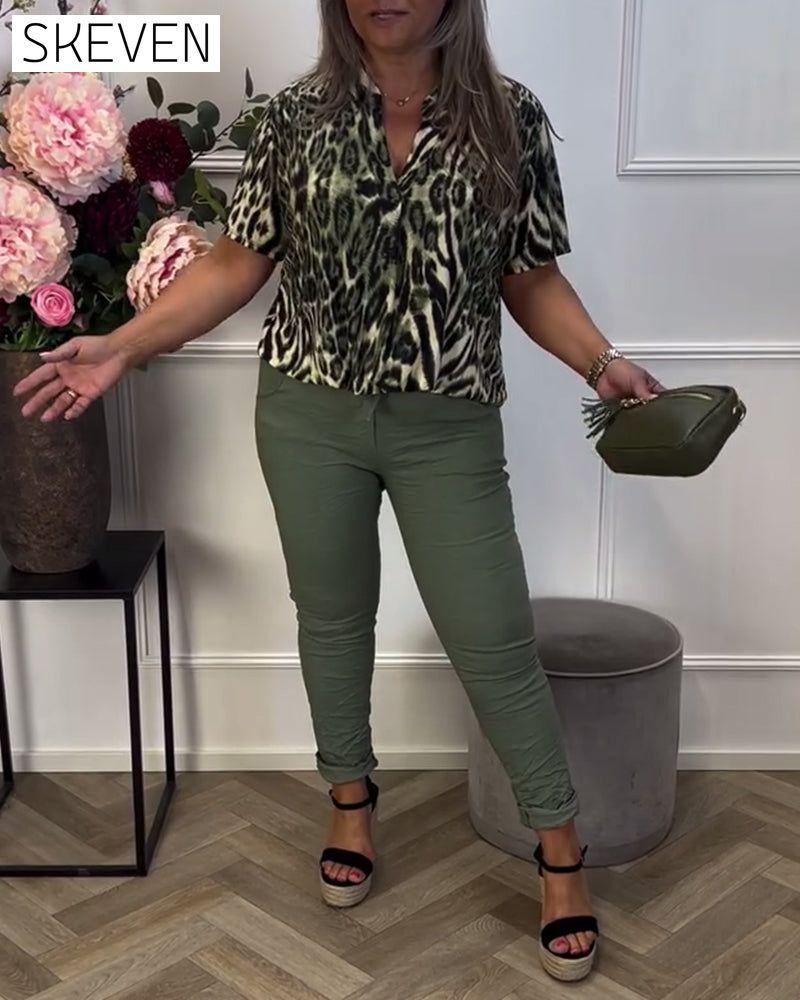 Fashionable Leopard Print Short-Sleeved Blouse