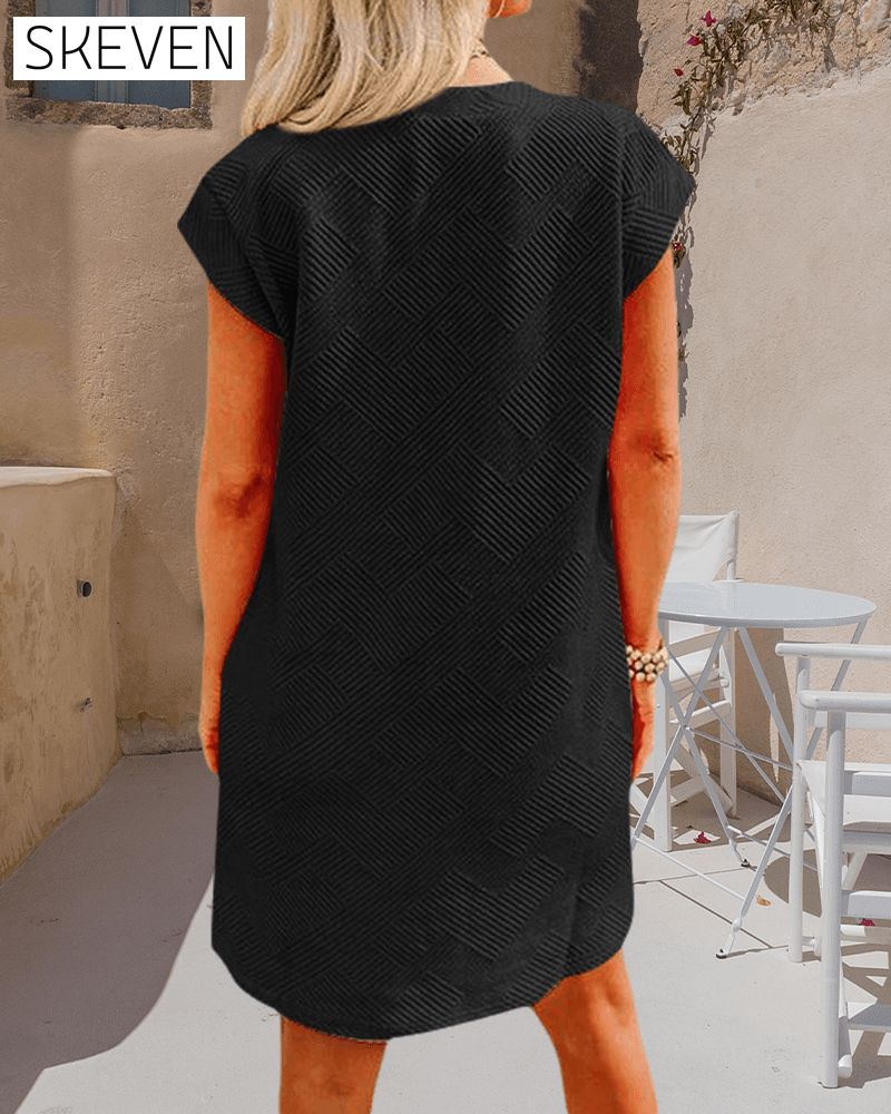 Crew neck pocket short sleeve dress