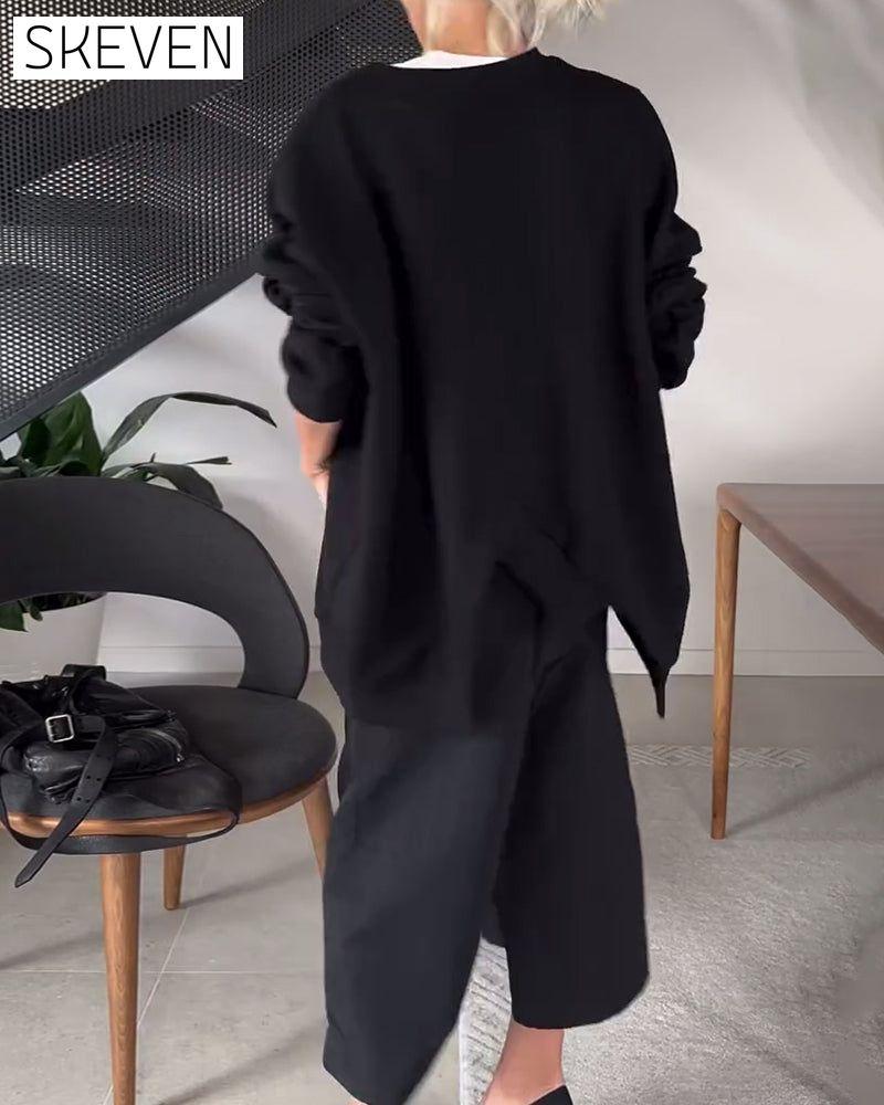 Lässiges Sweatshirt mit Rundhalsausschnitt und Schlitz in Unifarbe