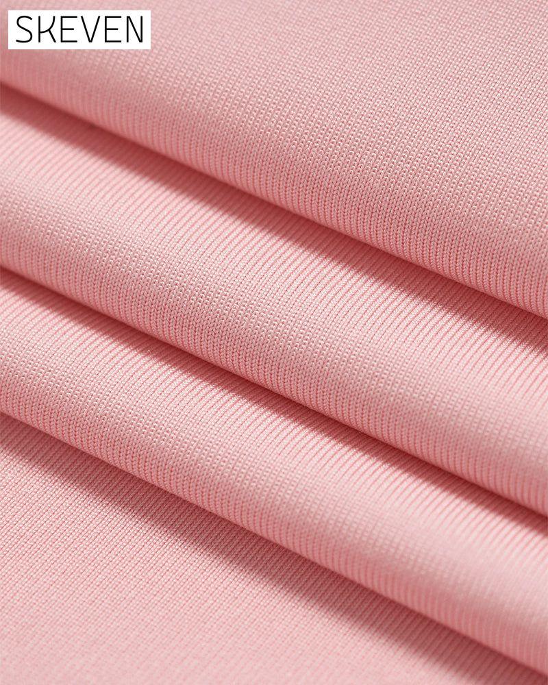 Tight-Fitting Long-Sleeved T-Shirt