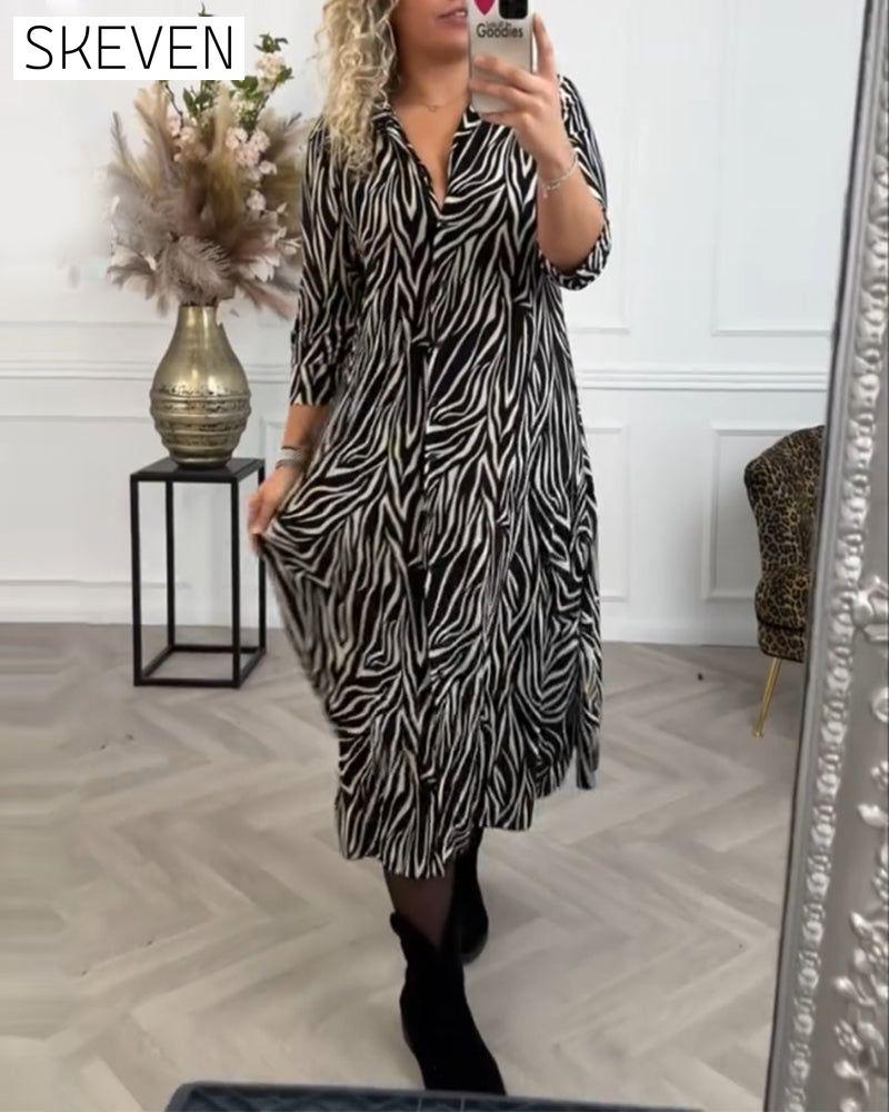 Freizeitkleid mit Zebramuster und Revers
