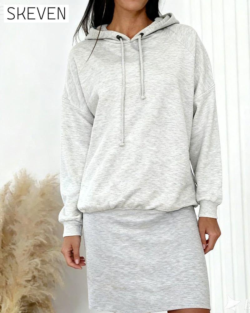 Lässiges Kapuzenpulloverkleid