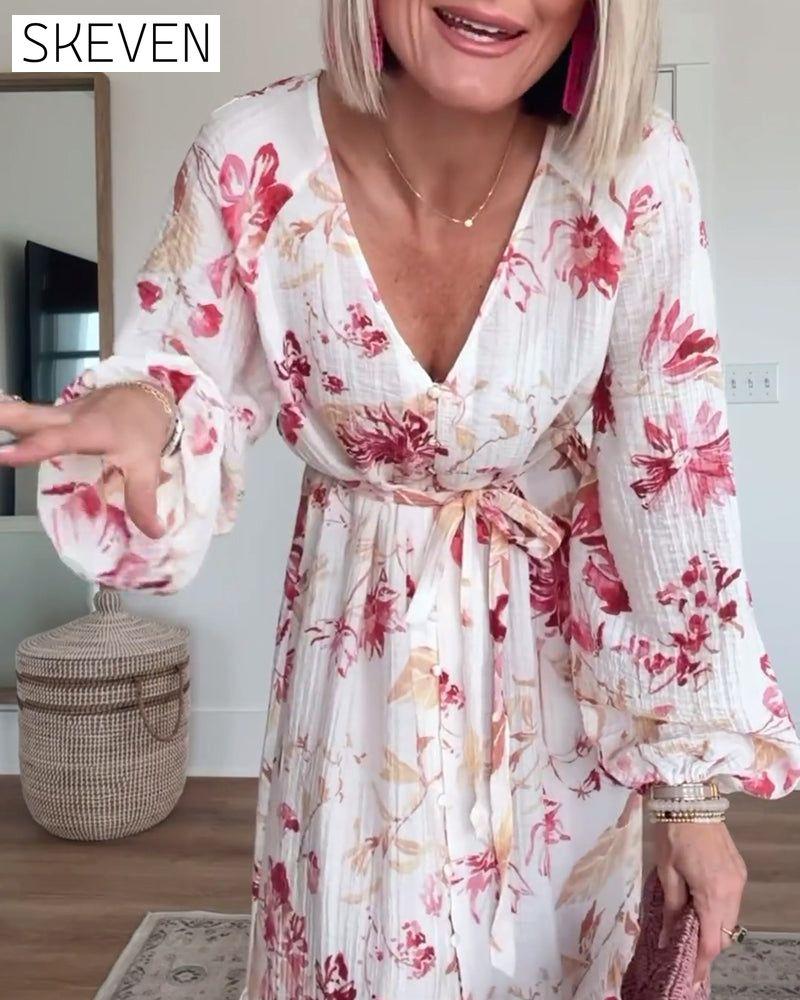 Robe élégante à imprimé floral, manches cloche et lacets