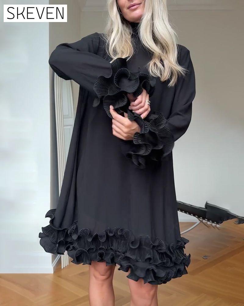Designer-Spitzenkleid mit hohem Kragen