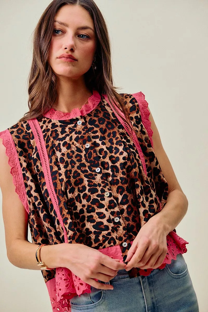 SO ME Leopard Button Up Pleated Sleeveless Blouse