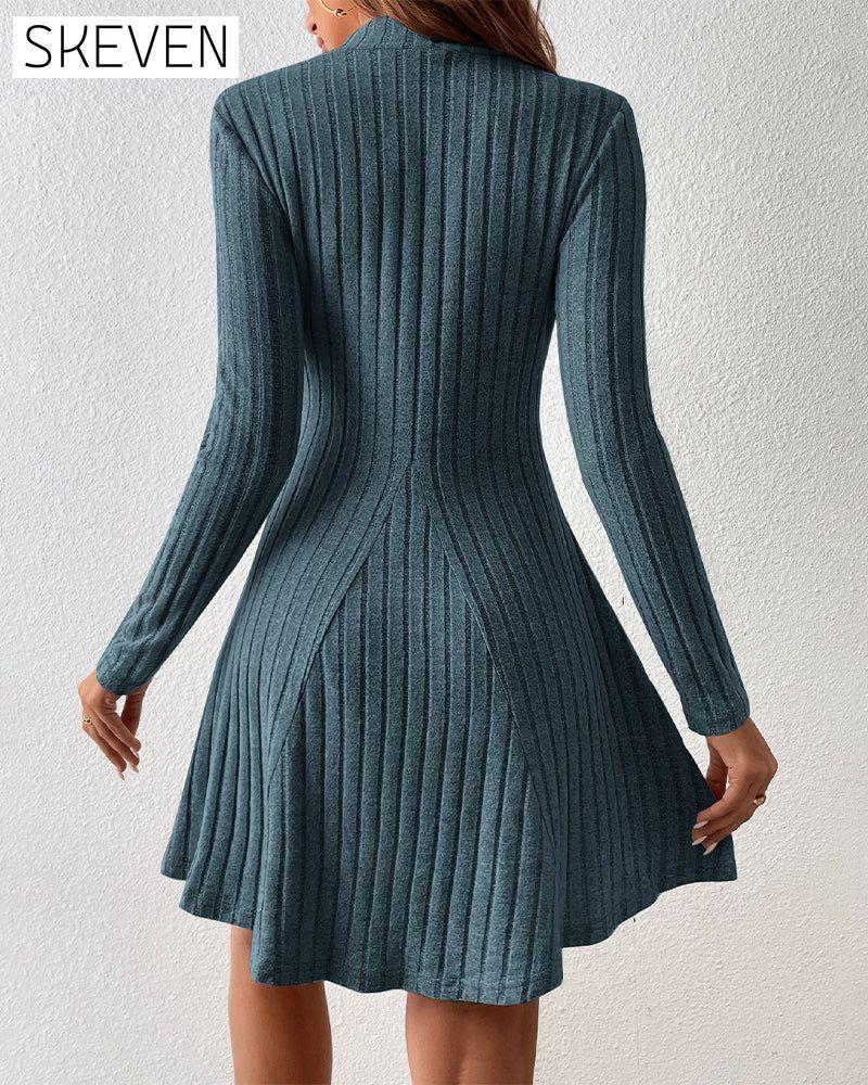 Elegantes Kleid mit langen Ärmeln