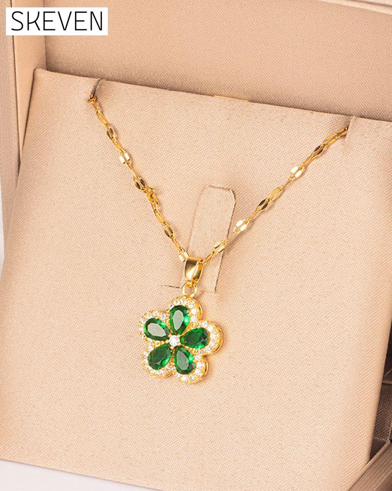 Five-petal flower 360° rotating pendant necklace