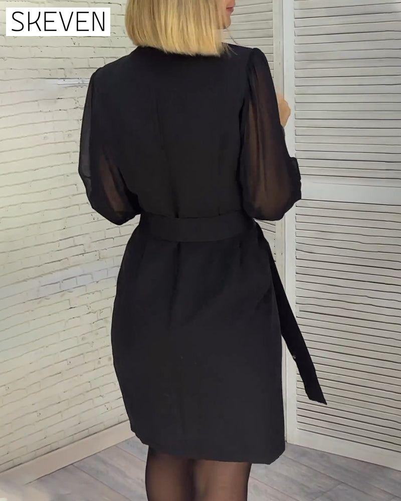 Paillettenbesetztes, langärmeliges Kleid