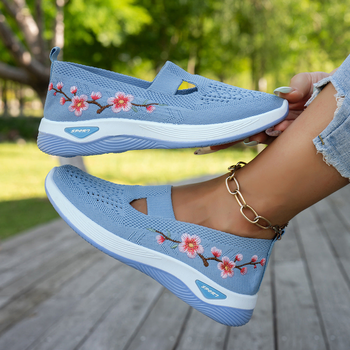 Womens Versatile Breathable Non-slip Sneakers With A Soft Sole Shoe