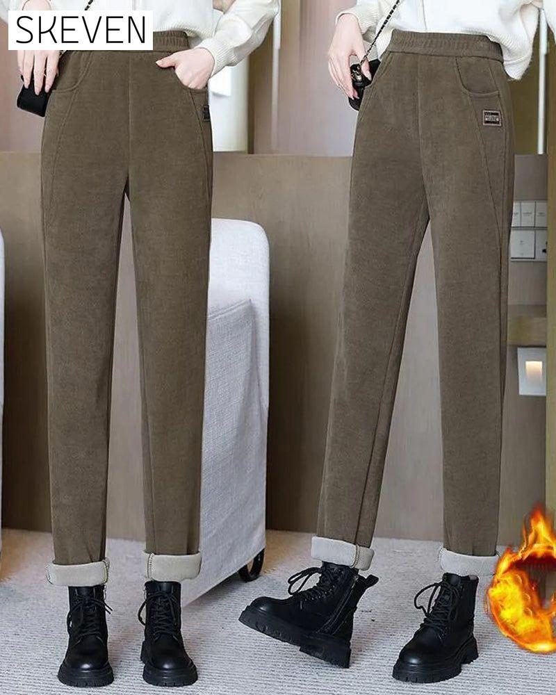Warme, hochgeschnittene Hose mit Wollfutter