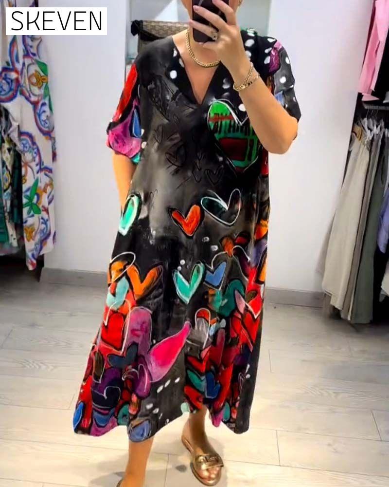 Lässiges Kleid mit V-Ausschnitt und Liebesmuster