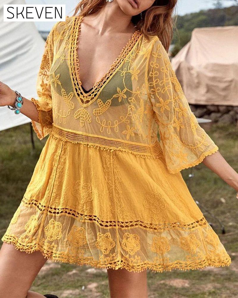 blouse brodée de dentelle à col en V