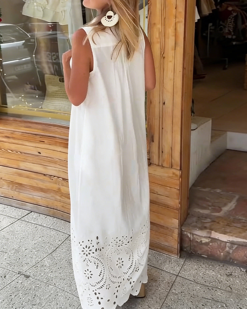 Sleeveless Hollow Lace Holiday Dress