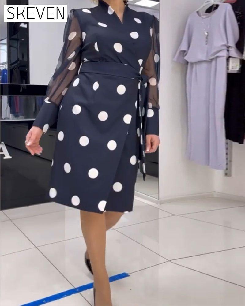 Robe à manches longues transparente à pois