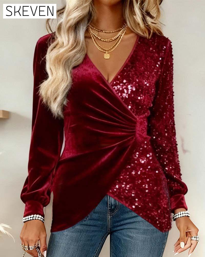 Pailletten-Patchwork-Top mit gerafftem Kreuzmuster und V-Ausschnitt