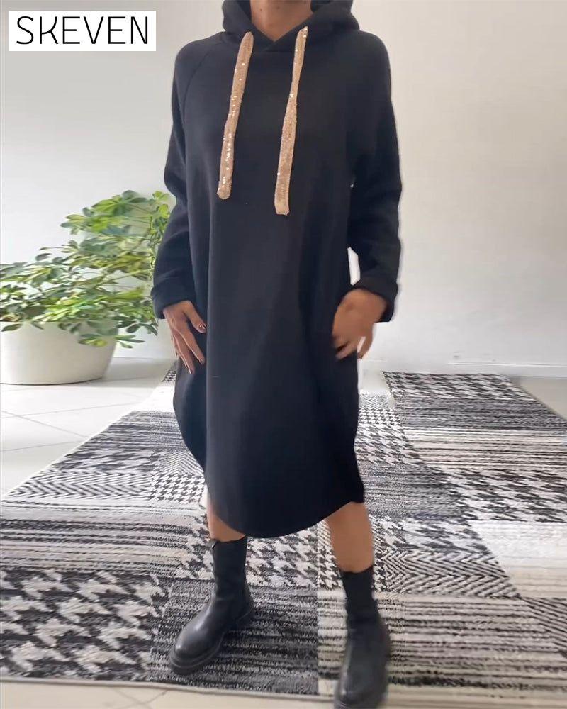 einfarbiges, lässiges Kapuzenkleid