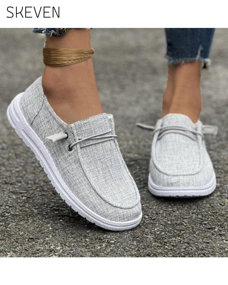 Lässige, einfarbige Slipper