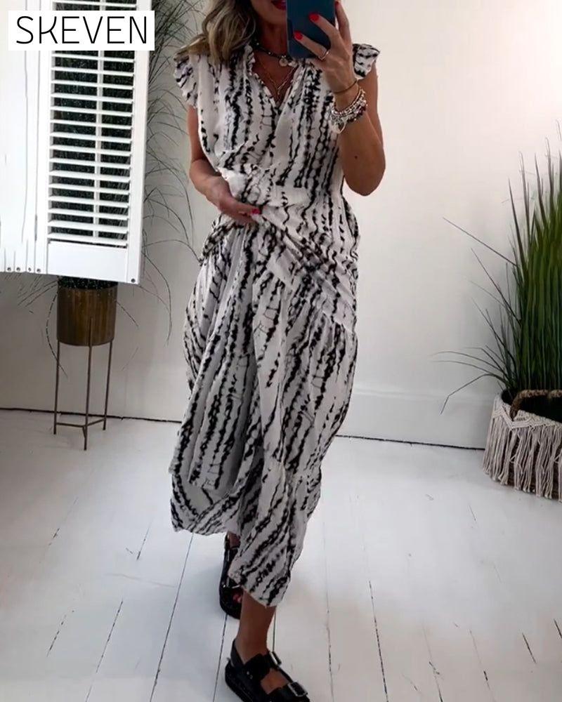 Robe imprimée à manches papillon et col en V