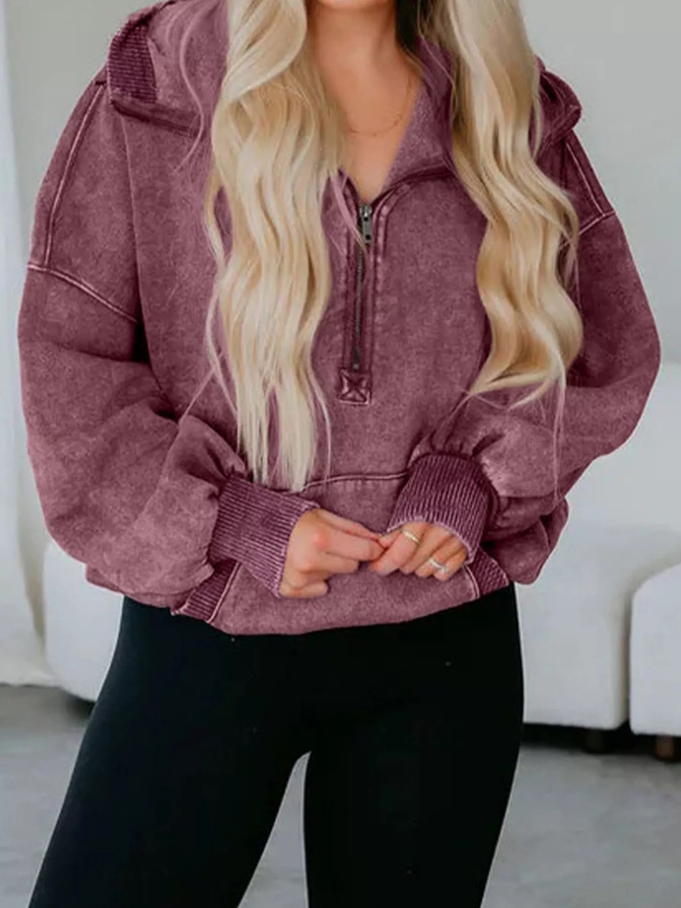 Gewaschener Pullover-Hoodie mit halbem Reißverschluss