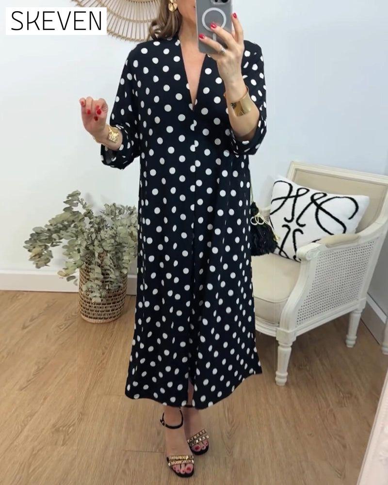 Robe ample à pois et col en V