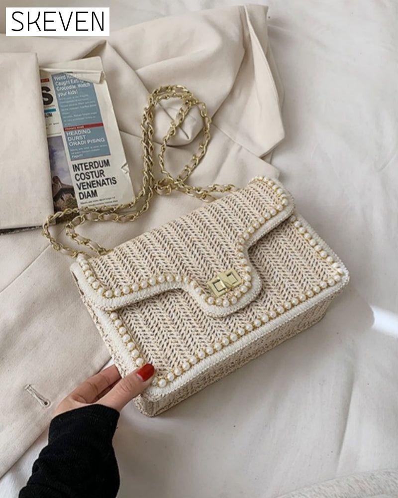 Beliebte Strohtasche mit Perlenmuster 