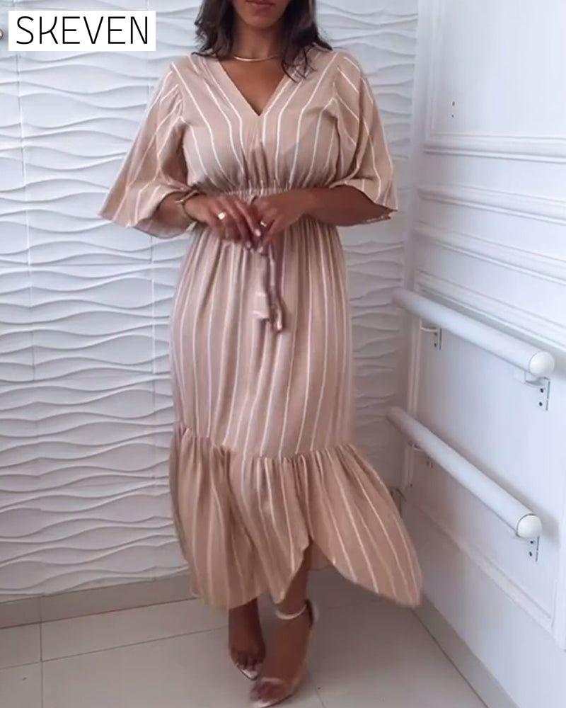 Gestreiftes Freizeitkleid mit Kordelzug