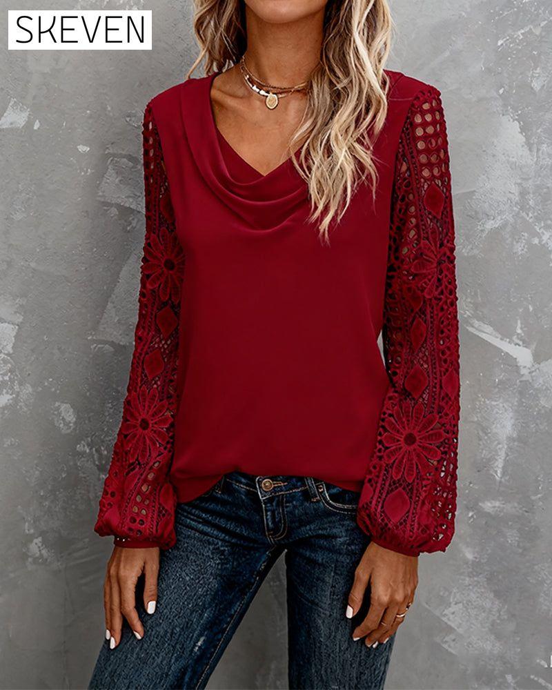 Bluse mit gehäkelter Spitze und Rüschenkragen