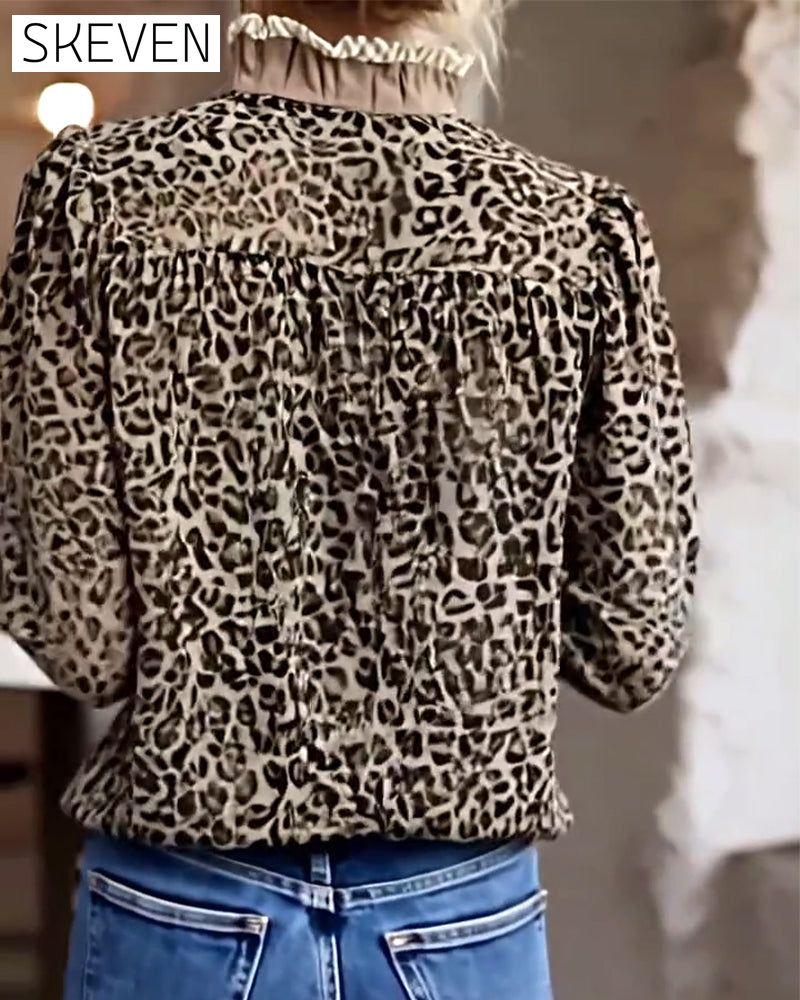 Lässige Langarmbluse mit Leopardenmuster