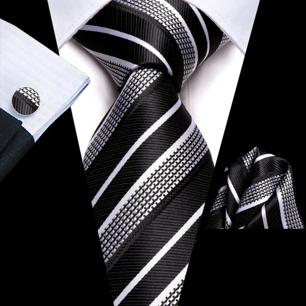Quality Men's Tie: How to Tie Men's Tie Guide