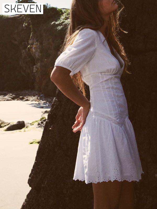 New women's French niche fluffy sleeves V-neck waist cut-out embroidery dress Clothes