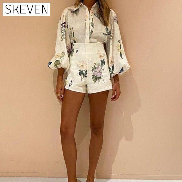 New style fresh floral ladylike temperament commuter long-sleeved shirt top high-waisted shorts suit clothes pants set set sets short set